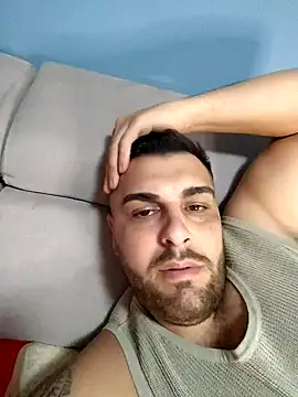 Snapshot of Attila98 chatting on February 1, 10:58 am Attila98 online show from February 1, 10:58 am