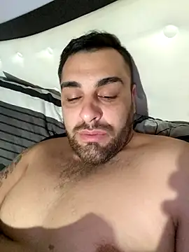 Snapshot of Attila98 chatting on February 28, 4:41 pm Attila98 online show from February 28, 4:41 pm