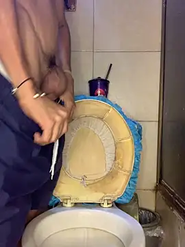 alexx 23cm online show from April 13, 3:45 am