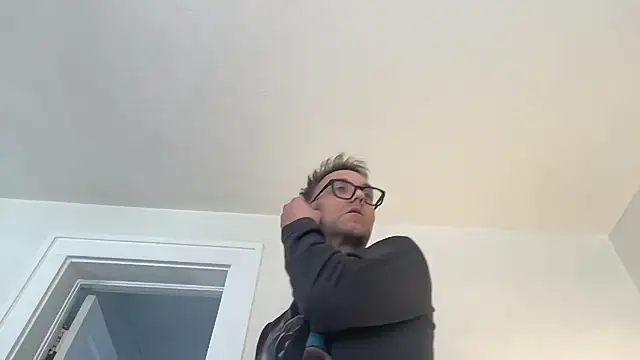 wolverinedream online show from February 21, 9:49 pm