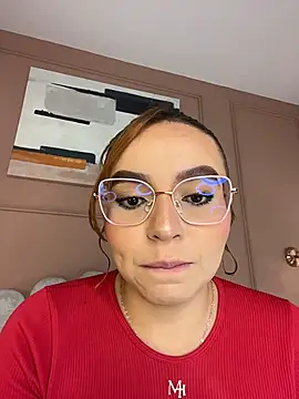 Snapshot of amber_price chatting on February 3, 2:53 am amber price online show from February 3, 2:53 am