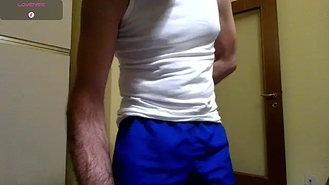 Snapshot of Ele7b5 chatting on June 13, 10:51 pm Ele7b5 online show from June 13, 10:51 pm