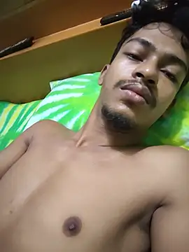 RAKIB5676 online show from May 18, 11:54 pm