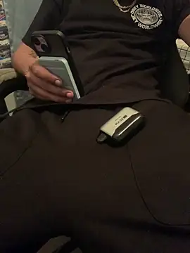 PRBoricua787 online show from April 15, 2:18 am