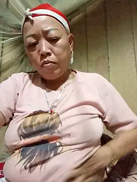 Snapshot of Agnes-baby chatting on July 18, 10:13 pm Agnes-baby online show from July 18, 10:13 pm