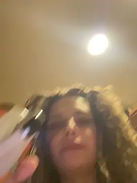 Snapshot of dear2002 chatting on January 17, 6:22 pm dear2002 online show from January 17, 6:22 pm