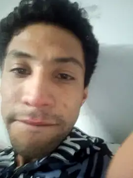 Snapshot of AlejandreBy chatting on February 3, 4:10 am AlejandreBy online show from February 3, 4:10 am