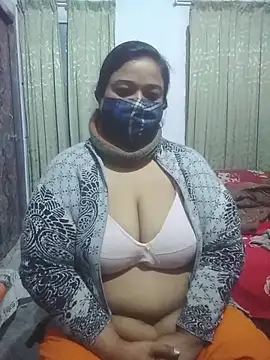 momo loves online show from February 2, 6:06 pm