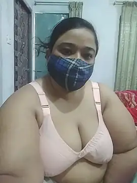 momo loves online show from April 16, 8:04 am