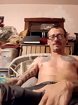 THUROBREED83 online show from September 22, 5:53 am