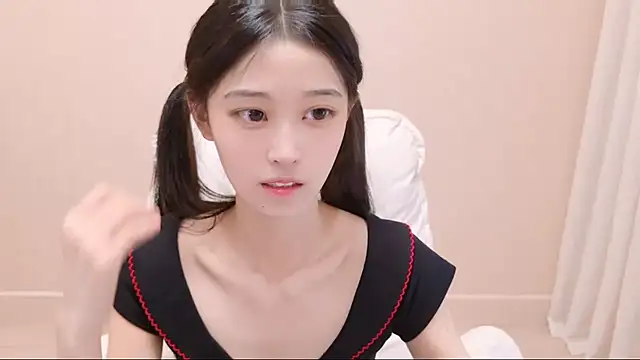 iiiiiiiiiu online show from May 15, 9:16 am