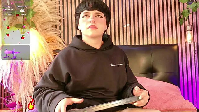 Hiddenhotcake online show from March 12, 6:58 pm