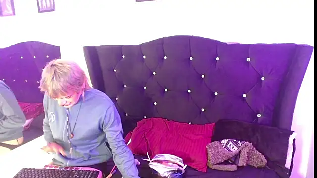 Neko ne69 online show from April 14, 1:28 pm