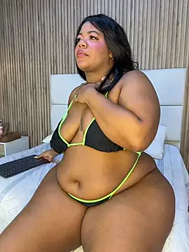 rachell queen  online show from May 24, 6:02 pm