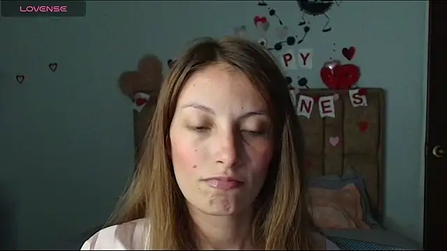 Sweet moon v  online show from February 12, 11:22 pm