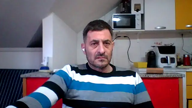 colosone online show from April 3, 4:16 pm