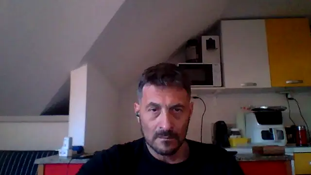 Snapshot of colosone chatting on May 11, 4:15 pm colosone online show from May 11, 4:15 pm