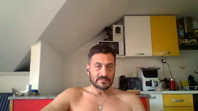 Snapshot of colosone chatting on May 19, 6:31 am colosone online show from May 19, 6:31 am