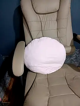 ChanChanLy online show from February 24, 1:58 am