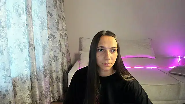 AnnaMized online show from April 7, 12:00 am