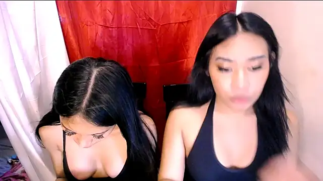 Snapshot of bigmeatcock_luna chatting on June 20, 5:05 pm bigmeatcock luna online show from June 20, 5:05 pm