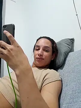 ofjuliaa online show from April 19, 12:54 am