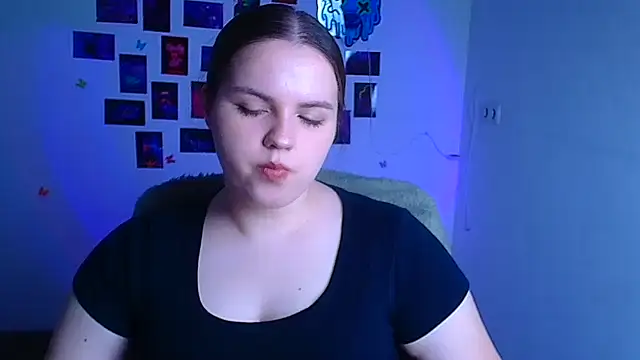 Kitty Mia Kitty online show from March 9, 6:39 am