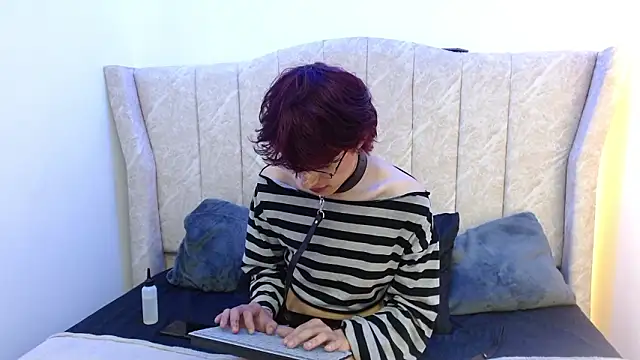 Angel adrien online show from February 10, 1:04 pm