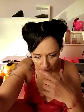 Lunnaluxcam online show from March 21, 4:39 am