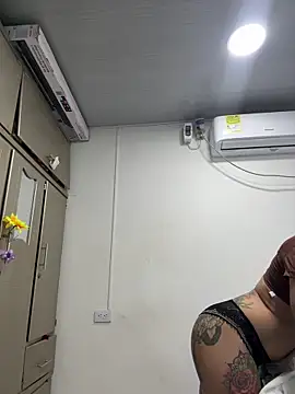 vennuss19 online show from March 18, 12:30 pm