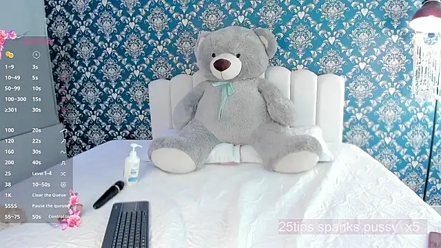 Chaotic star online show from February 13, 3:35 am