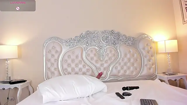 Snapshot of KatheOlson chatting on June 11, 2:53 am KatheOlson online show from June 11, 2:53 am