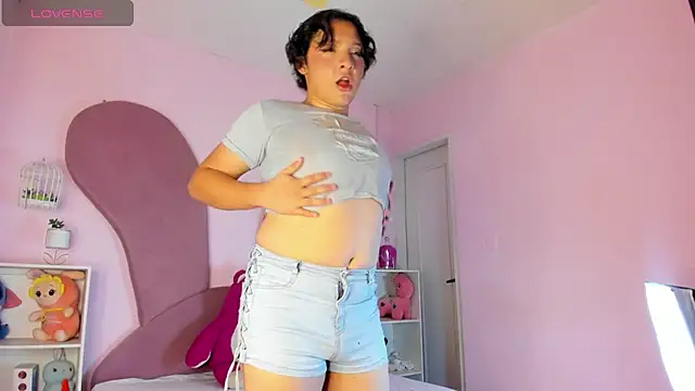 Nicki Ripperton online show from February 24, 12:03 pm