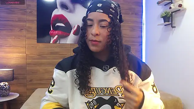 Mila lock online show from January 9, 2:58 am