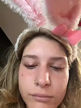 SassynNatty online show from April 24, 6:43 pm