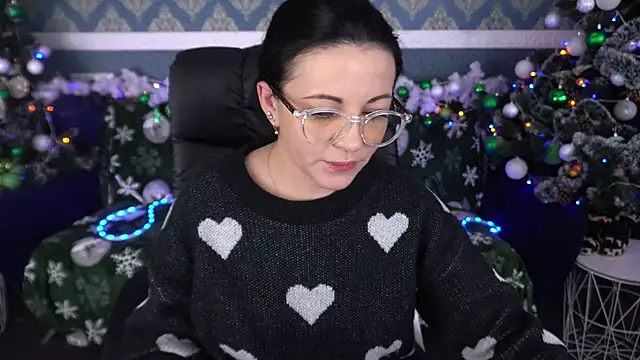 Snapshot of Dafni_Monn chatting on January 14, 6:41 am Dafni Monn online show from January 14, 6:41 am