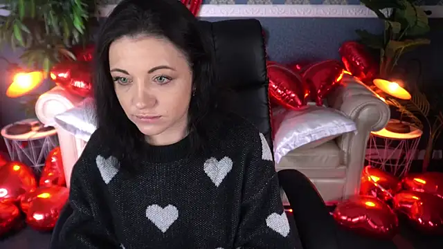 Snapshot of Dafni_Monn chatting on February 22, 6:35 am Dafni Monn online show from February 22, 6:35 am