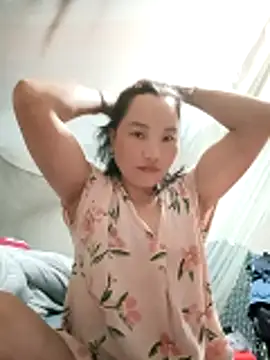 yu--yo online show from April 6, 10:44 pm