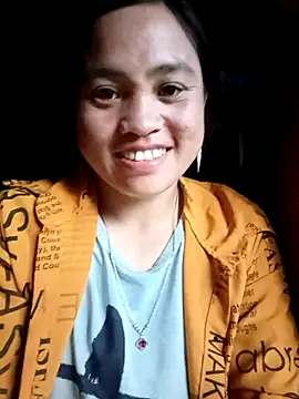 Lyyylina online show from May 25, 11:27 am