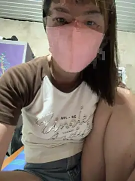 July-love online show from February 18, 2:02 pm