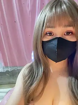 -Violet-t online show from April 18, 1:37 pm