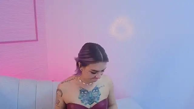Snapshot of zarcasutra_t chatting on June 24, 12:37 pm zarcasutra t online show from June 24, 12:37 pm