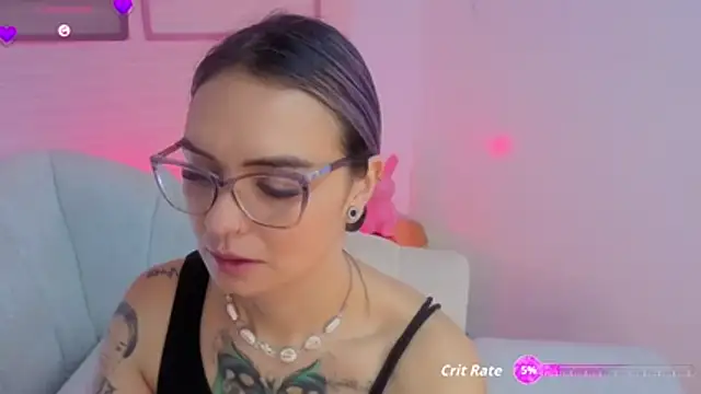 Snapshot of zarcasutra_t chatting on June 30, 12:39 pm zarcasutra t online show from June 30, 12:39 pm