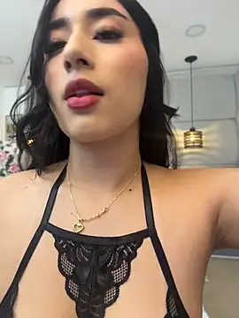 Snapshot of IvonneOwen chatting on June 6, 11:42 pm IvonneOwen online show from June 6, 11:42 pm
