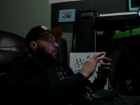 Numba1dad  online show from February 1, 10:36 am