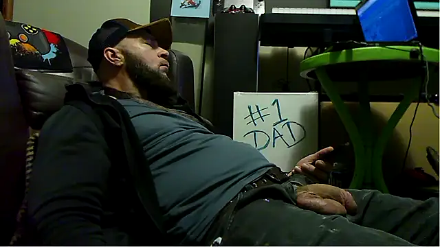 Numba1dad  online show from February 26, 4:11 am