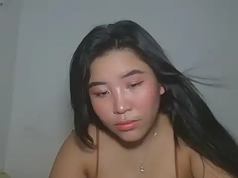 Zyeiii online show from March 6, 8:11 am