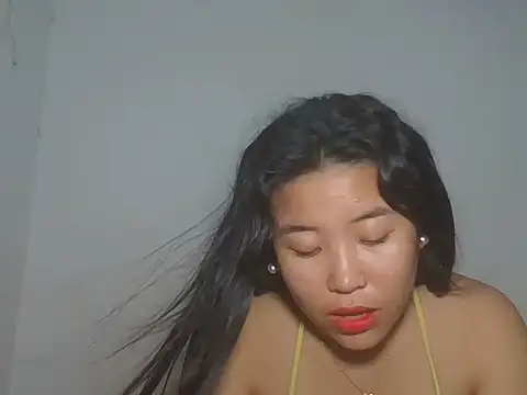 Zyeiii online show from June 5, 6:57 pm