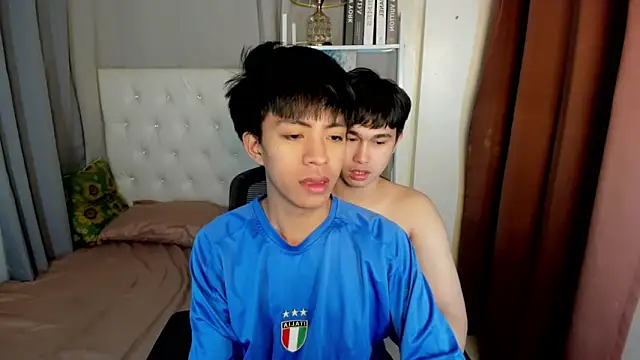 davincihugecock online show from February 17, 4:35 pm