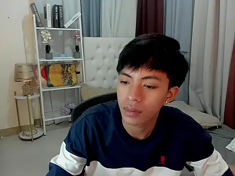 davincihugecock online show from March 9, 4:44 pm